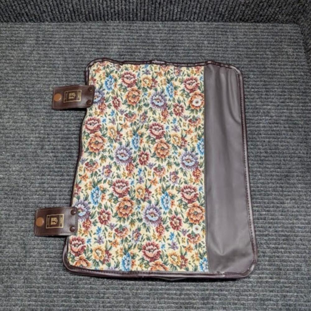 VTG Floral Tapestry Inox Rollup Knitting Needle Case With Needles 70s